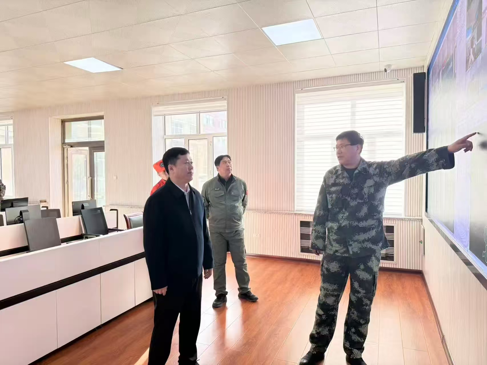 张斐深入城区调研检查春季防火及安全生产工作